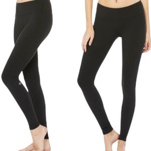 Alo Yoga Airbrush Mid Rise Black leggings
Workout Gym Fitness